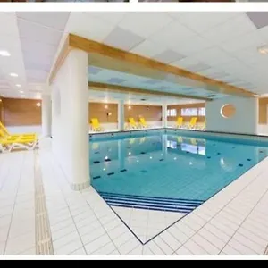 T2 1800 : Pied Des Pistes Avec Piscine Appartement